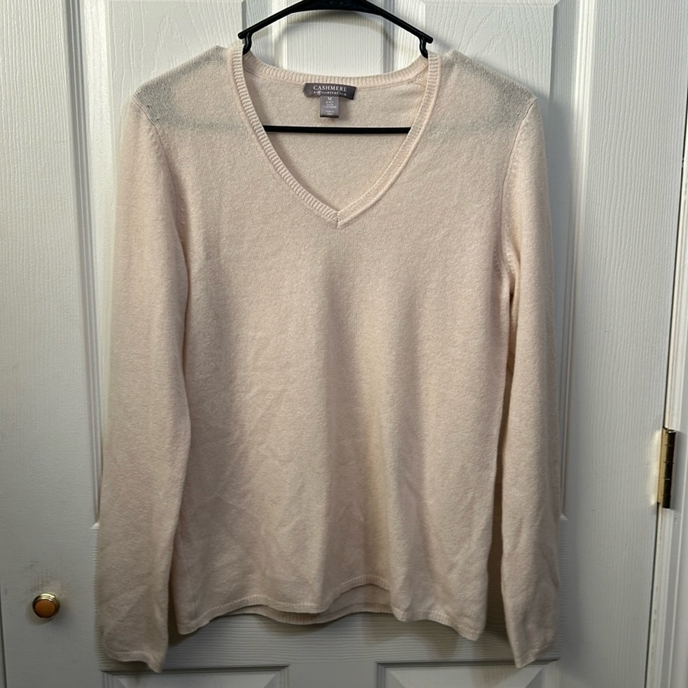 Cashmere by Charter Club. Sweater. Long sleeve. Size M.